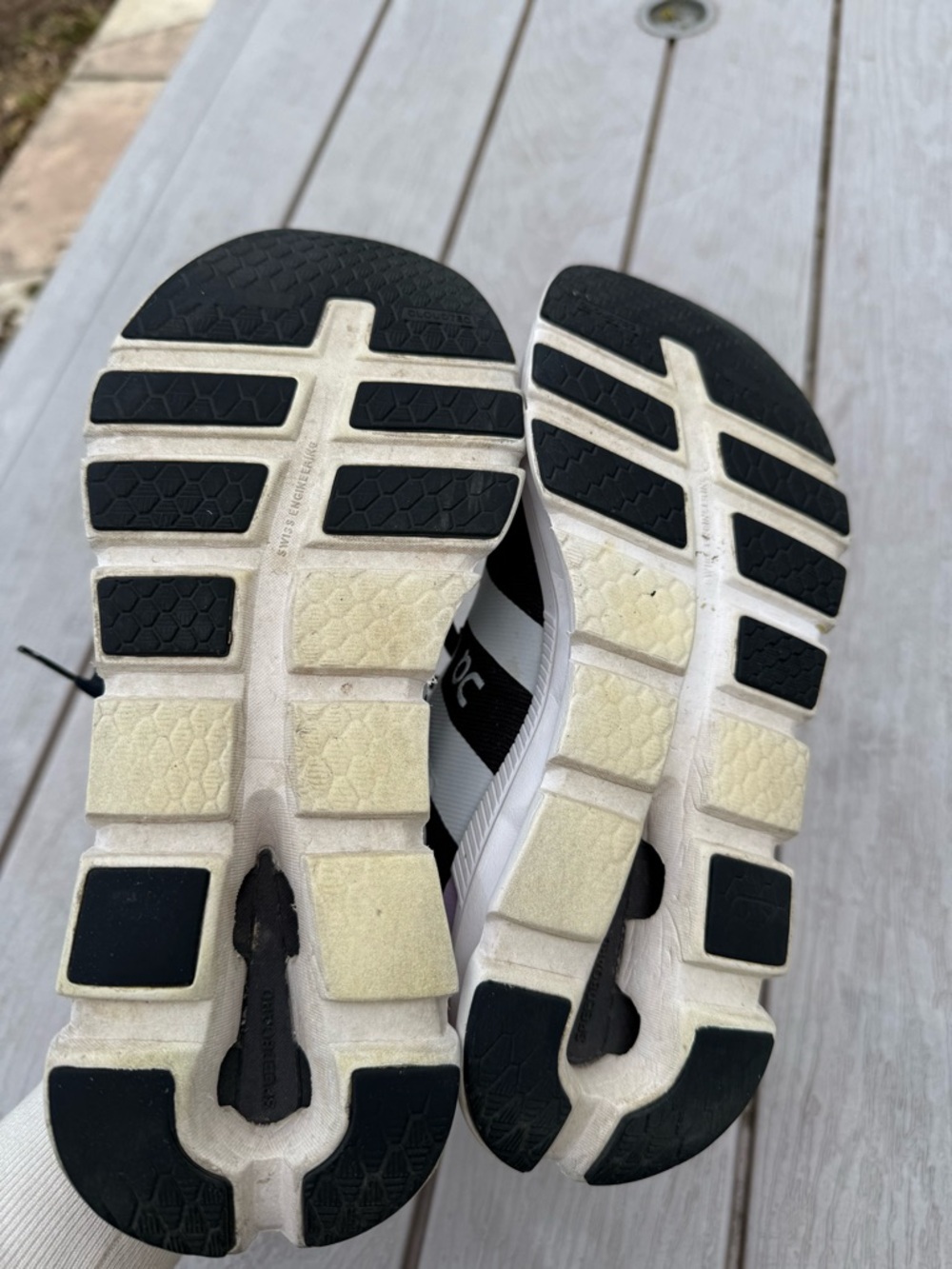 On Running Women's Trainer Sneakers in Mauve, Black & White - Picture 6 of 6